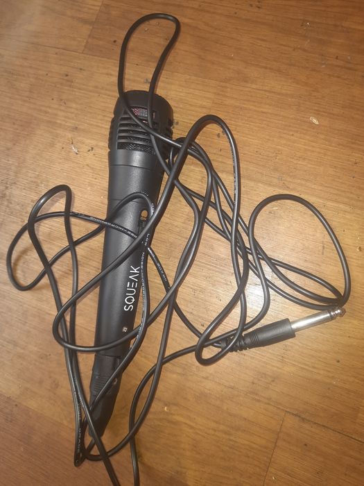 Nowy mikrofon do karaoke