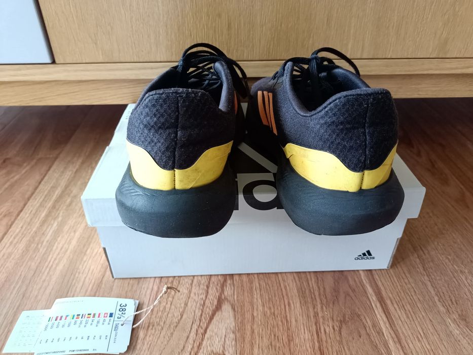 Buty chłopięce Adidas Runfalcon 3.0 K rozm. 38 2/3
