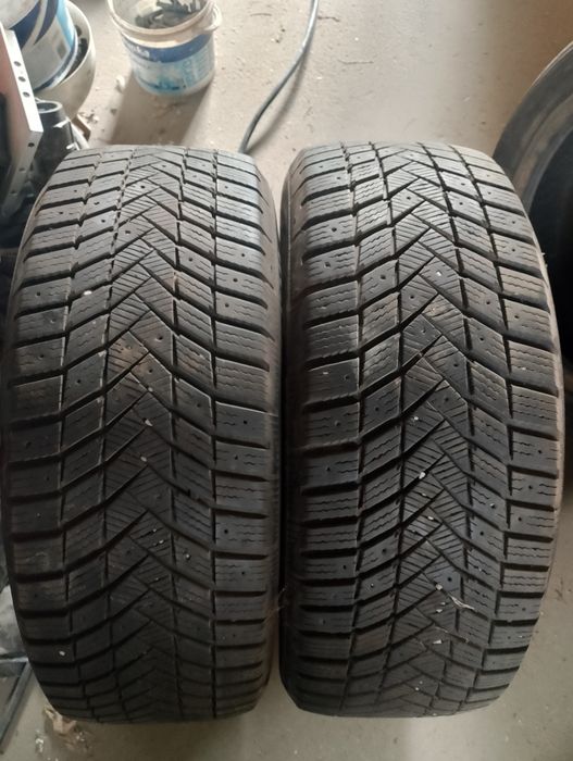 Opony zimowe 235/55 R17
