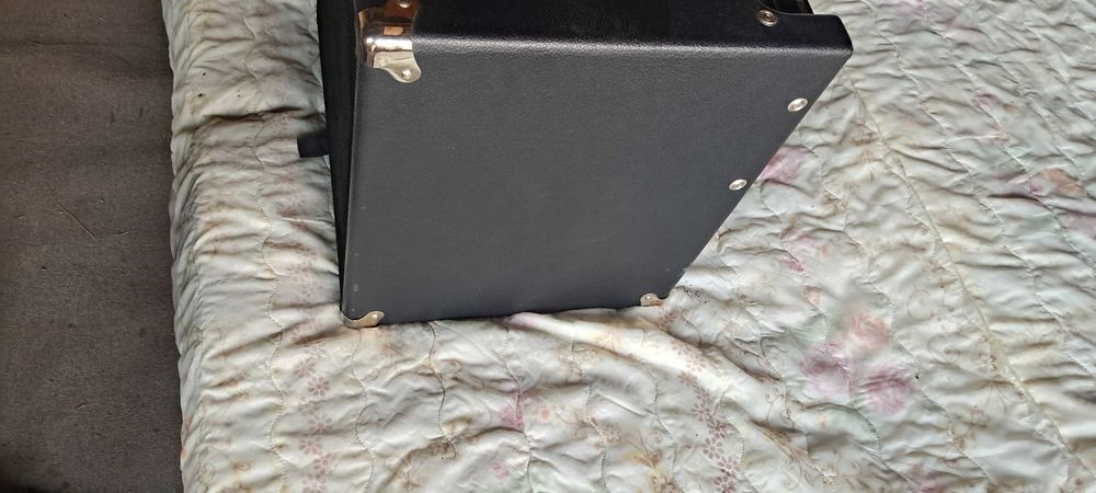 Комбопідсилювач для бас-гітари CORT CM150B (комбік)