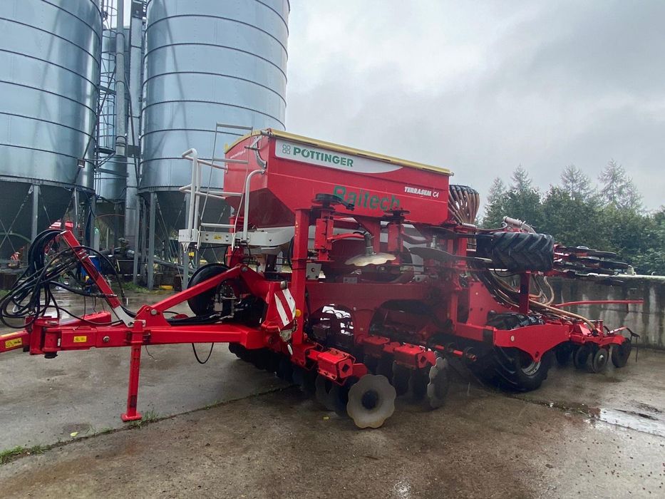 Siewnik Pottinger Terrasem C4