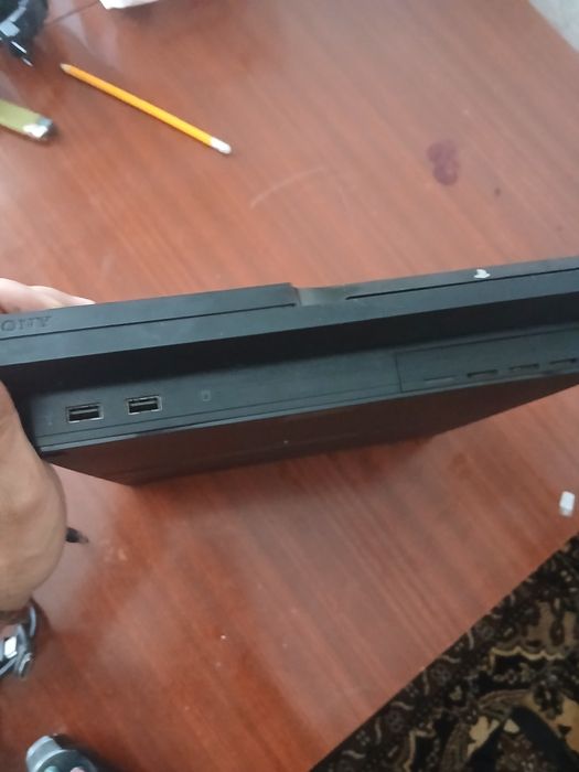 Продам ps3 прошиту на 500гб в дуже гарному стані