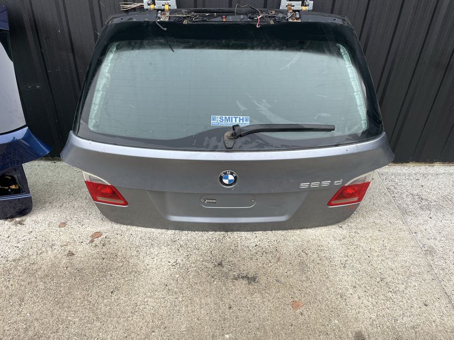 Бмв е61 кришка багажніка