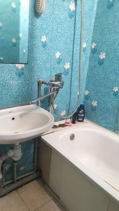 1 - комн., 40 м. кв. 8/12, ул. Калиновая, район Образцова.