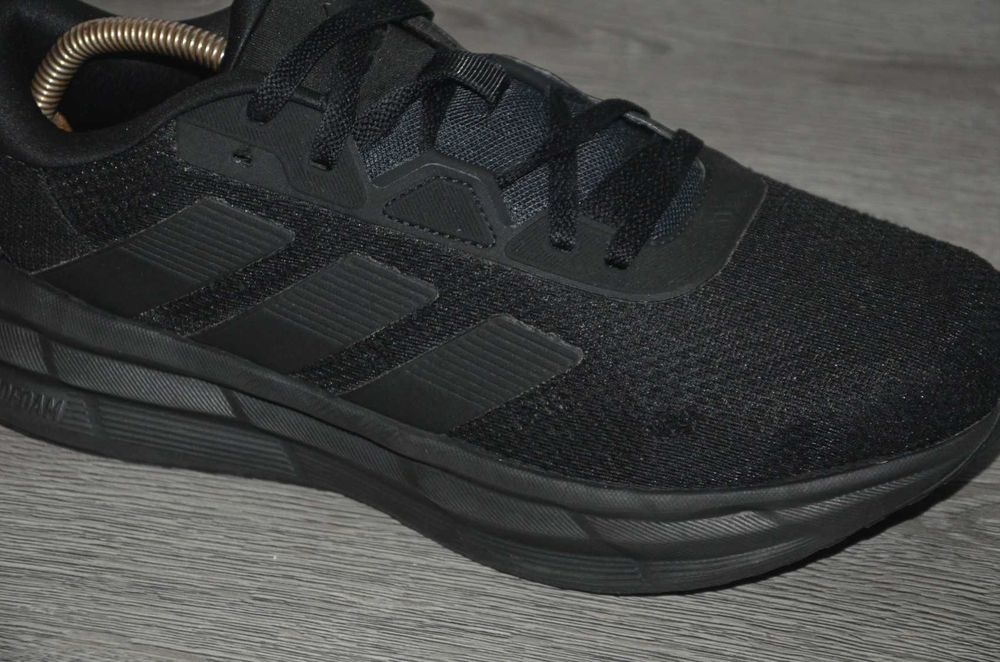 Продам кросівки Фірма Adidas Galaxy 7.