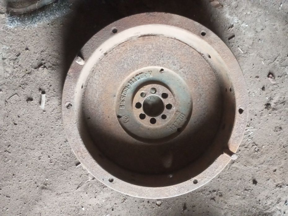 Маховик з вінцем: т-40