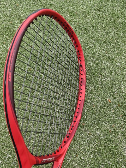 Yonex Vcore 98 305