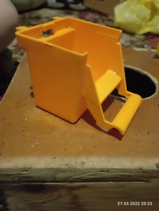 Продам аксесуари  для  папуг