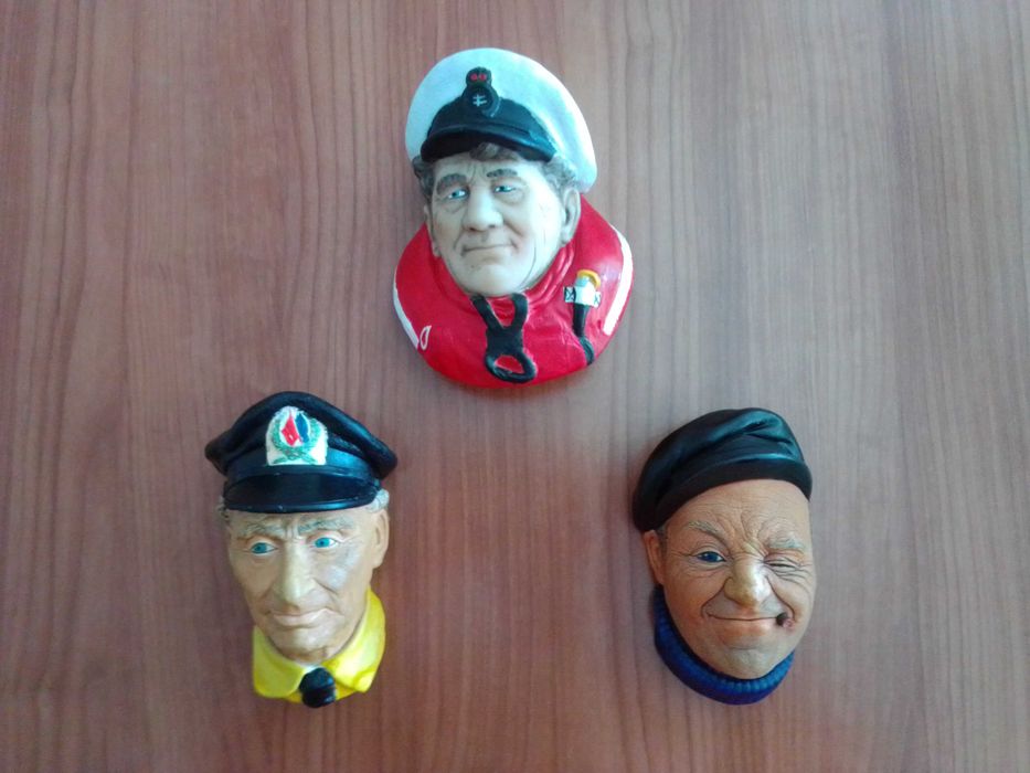 Bustos de marinheiro para decoração.