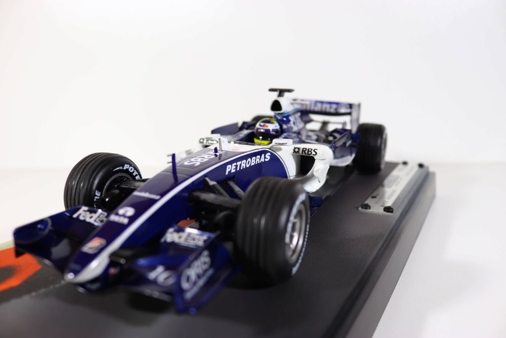 Формула 1 масштабная модель Williams F1 FW28 Rosberg Hot Wheels 1:18