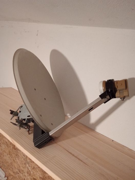 Antena parabólica63824737416451120