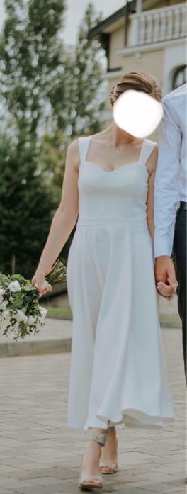 Весільна сукня