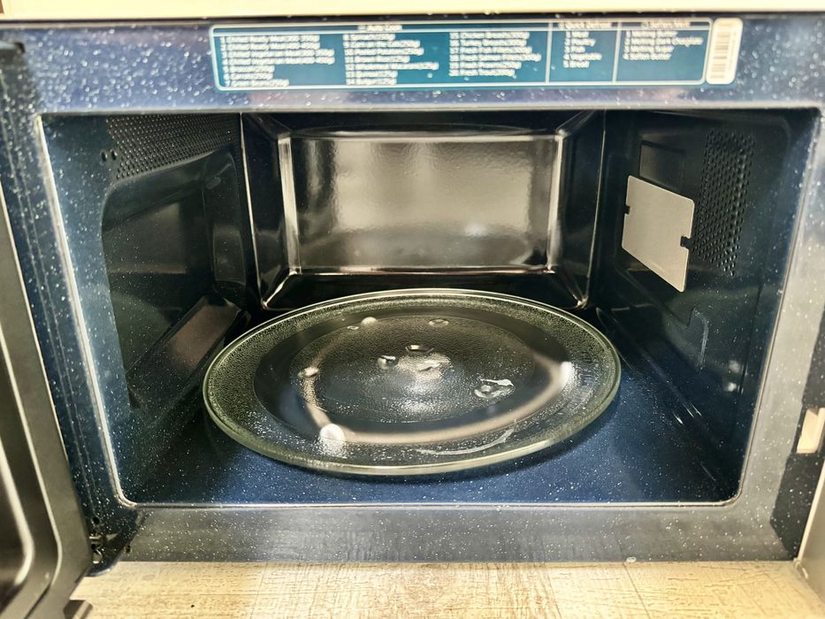 Kuchenka mikrofalowa Samsung MS23K3513AS