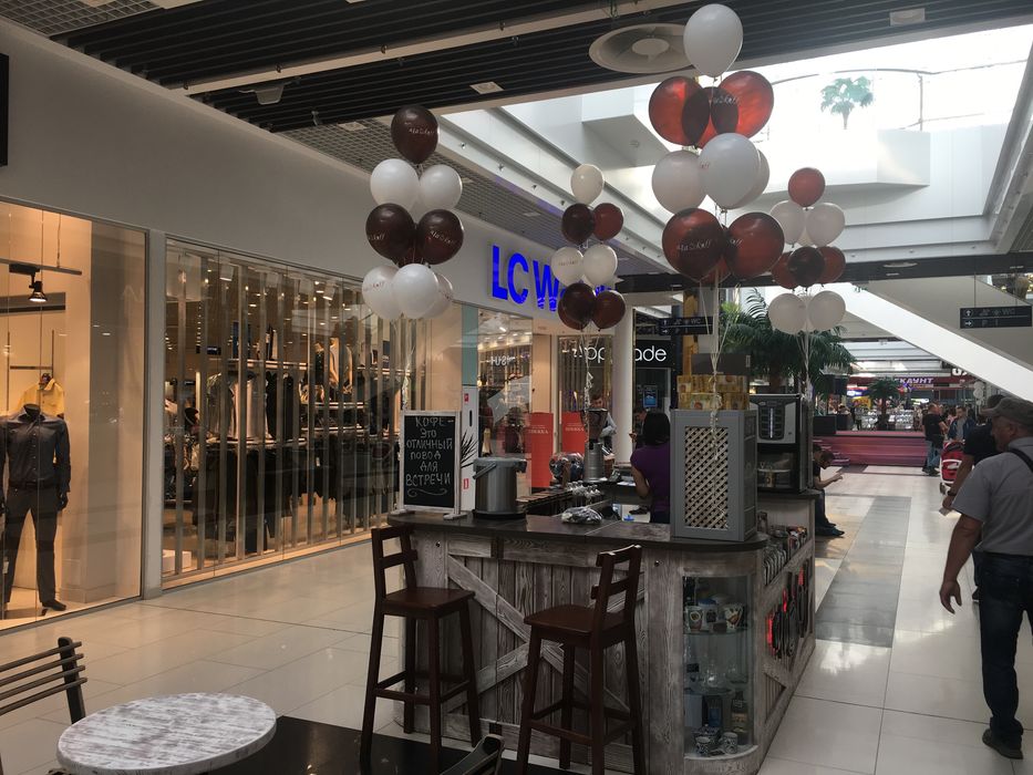 Продам торговую мебель