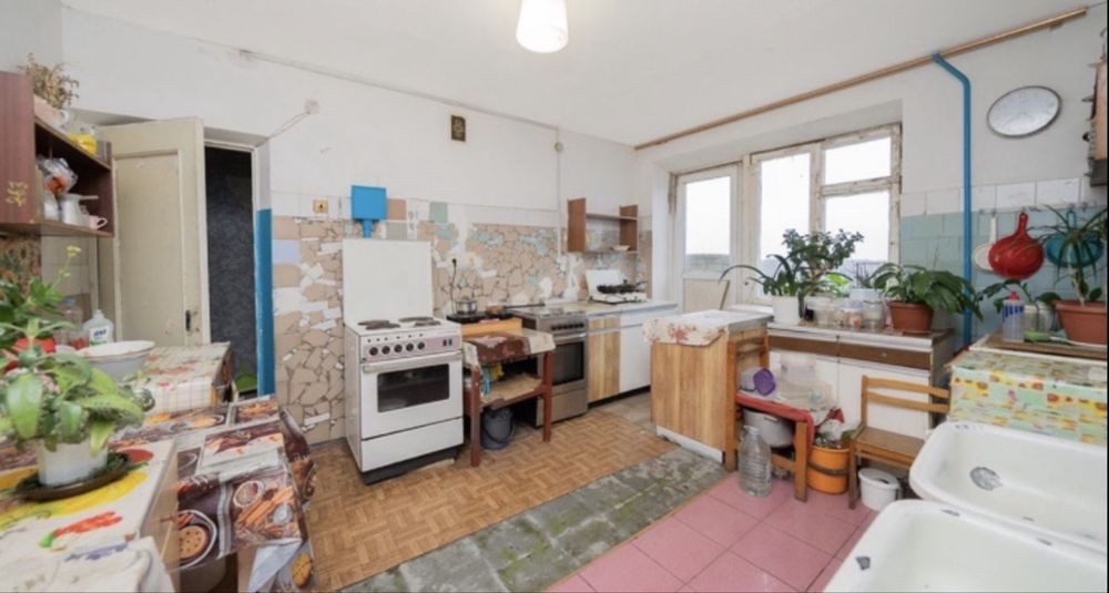 ТЕРМІНОВО Кімната в гуртожитку 17,2 м2