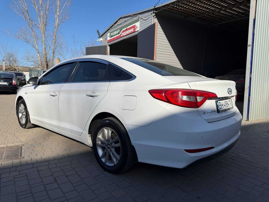 Сдам авто в аренду под такси Sonata K5 LEAF Prius 2014-2018 на газу