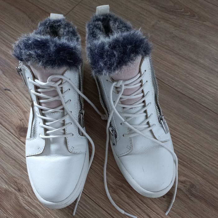 Calvin Klein-świetne  damskie  buty-39