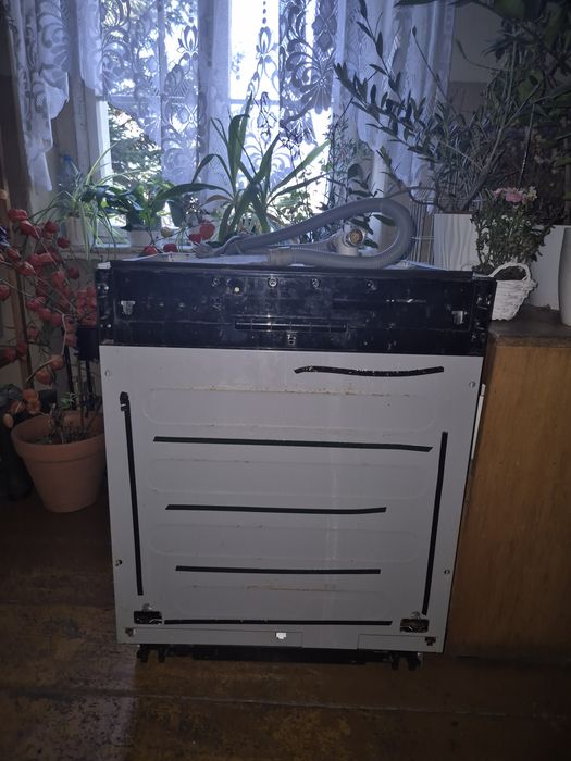 Zmywarka Samsung WaterWall DW60M9550BB