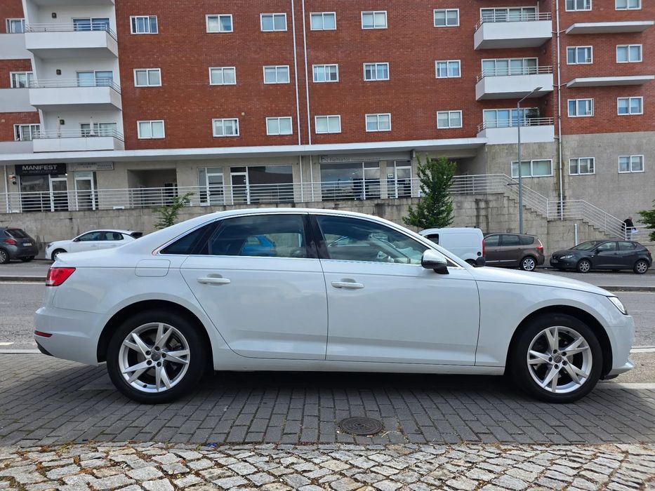 Audi A4 2.0 TDI Business Line Sport