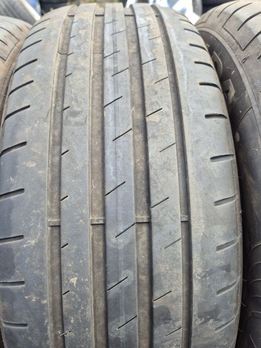 Nissan Koła letnie 215/60 R17