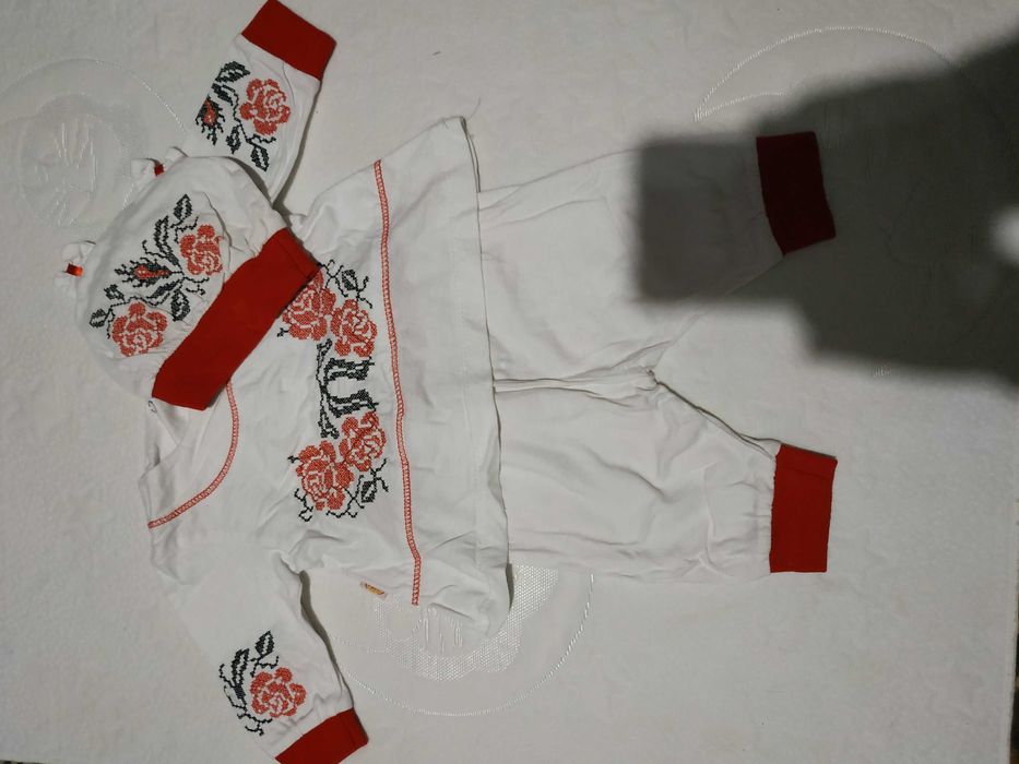 Вишиваночки  для мальчика и девочки.