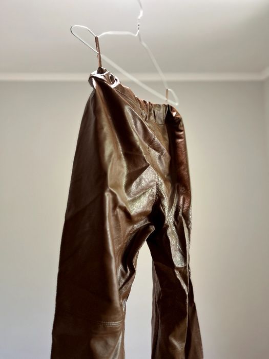 Елегантні жіночі штани коричневого кольору