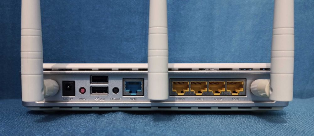 Wi-Fi роутер ASUS RT-N16 Gigabit,2хUSB 2.0