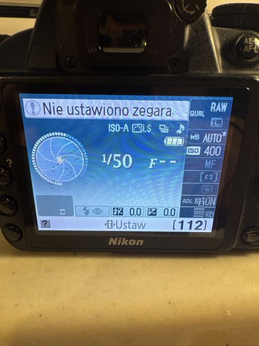 NIKON D3100 - obiektyw