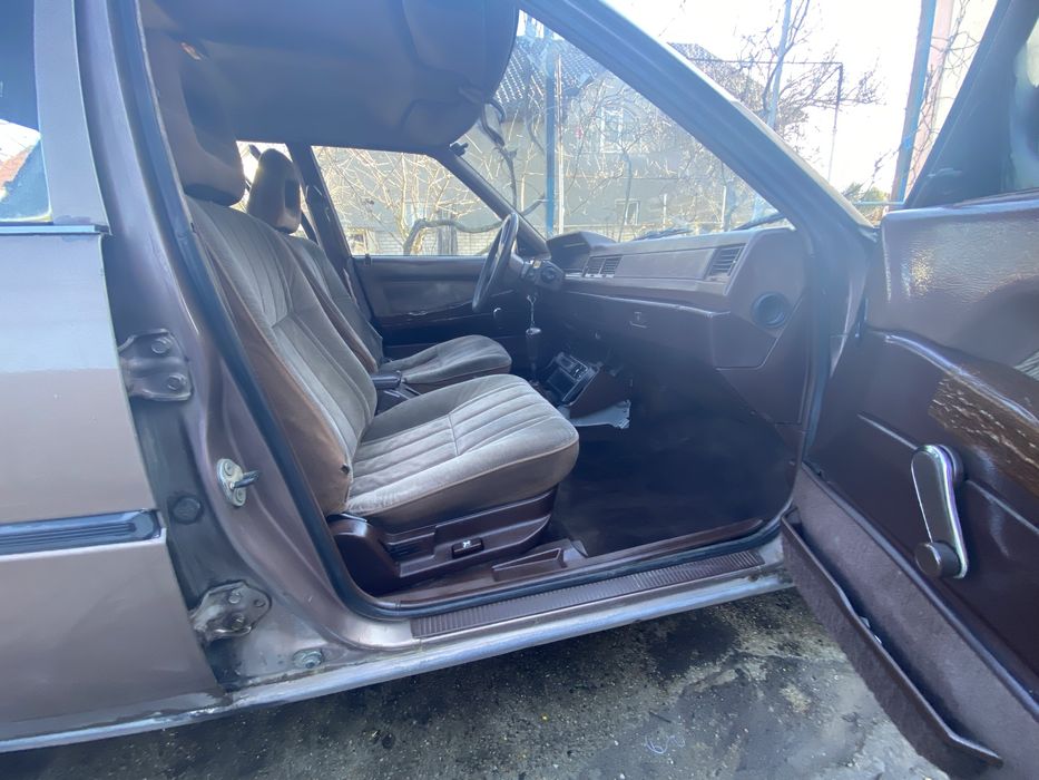 Мітсубиси галант