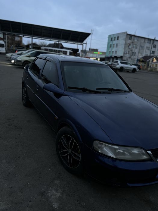 Продам Опель вектра б