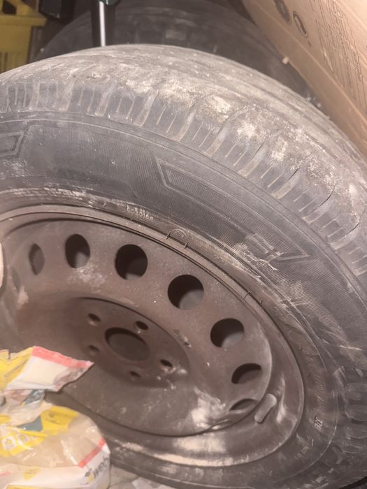 Pneus e jantes 205/65/16 mercedes vito