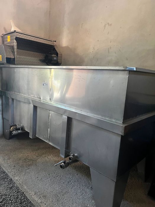 Lagar em inox 1000 + 1500 litros