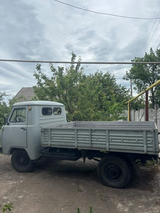 Продам машину УАЗ