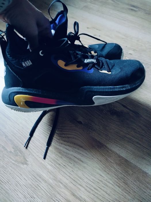 Buty lakers Decathlon
