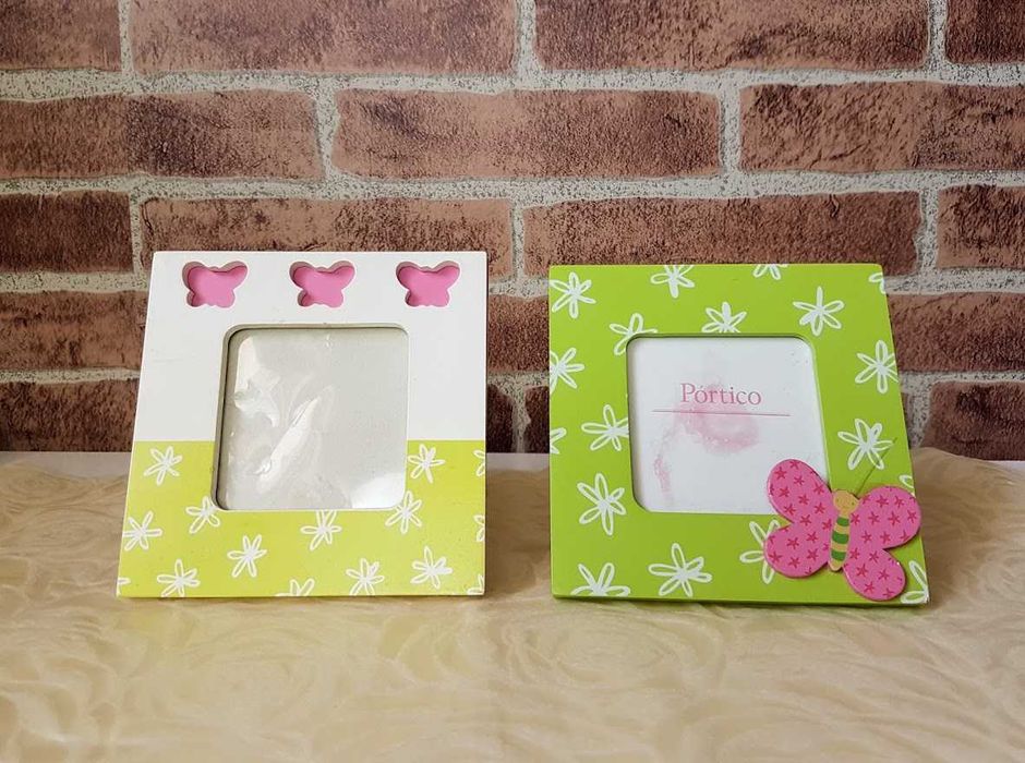 Par de molduras infantis em marfinite coloridas