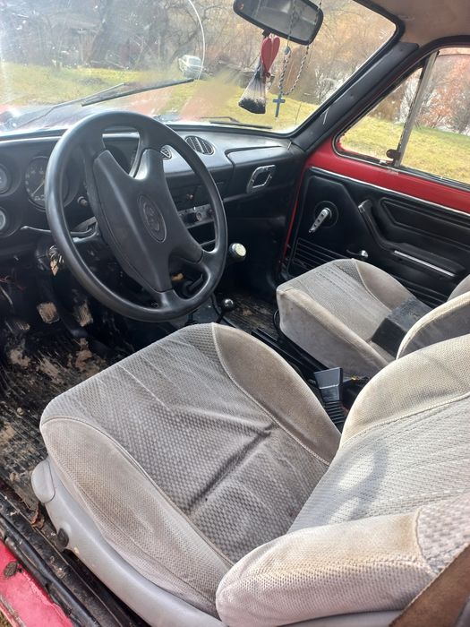 Продам ниву на ходу