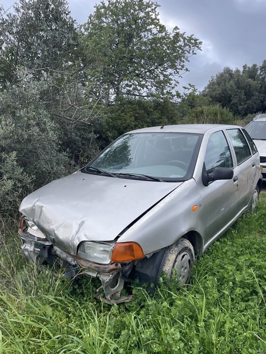 Fiat Punto 1.2 Gasolina 1998 – 300€
