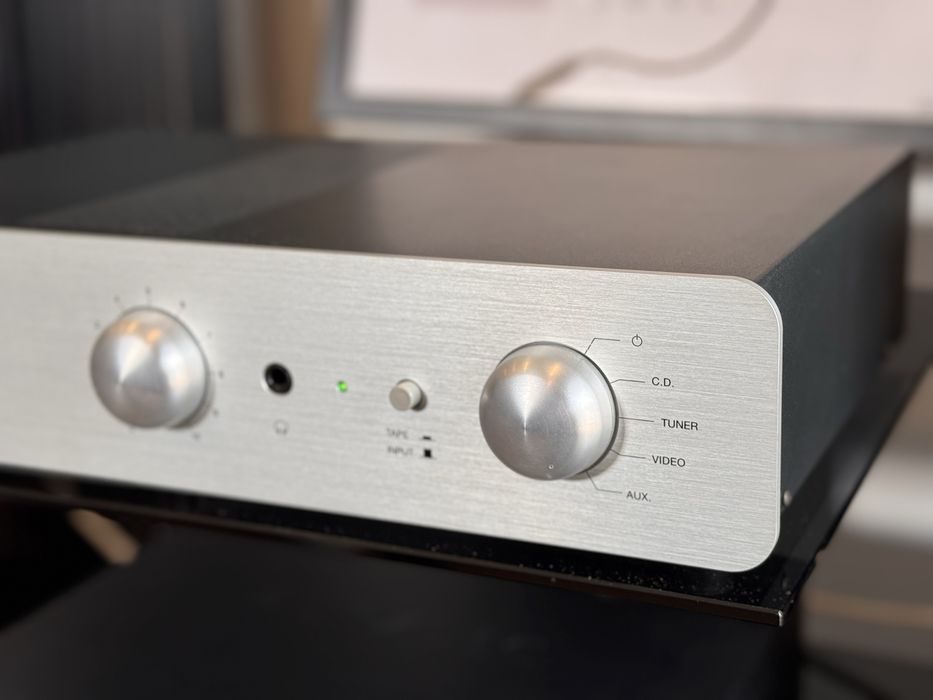 Wzmacniacz Atoll IN100 stereo