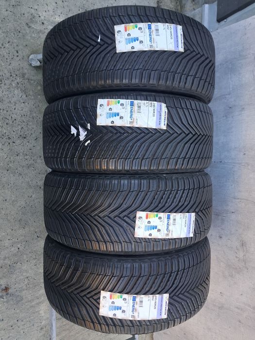 Резина всесезонна, НОВА, 245/40 R20 Michelin Cross Climate 2 A/W