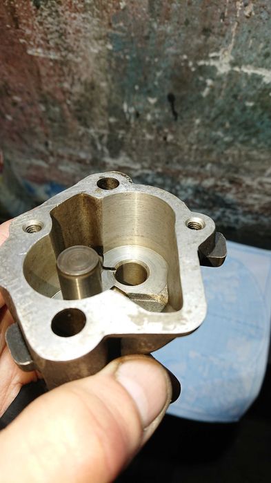 Маслонасос audi 80 1,8