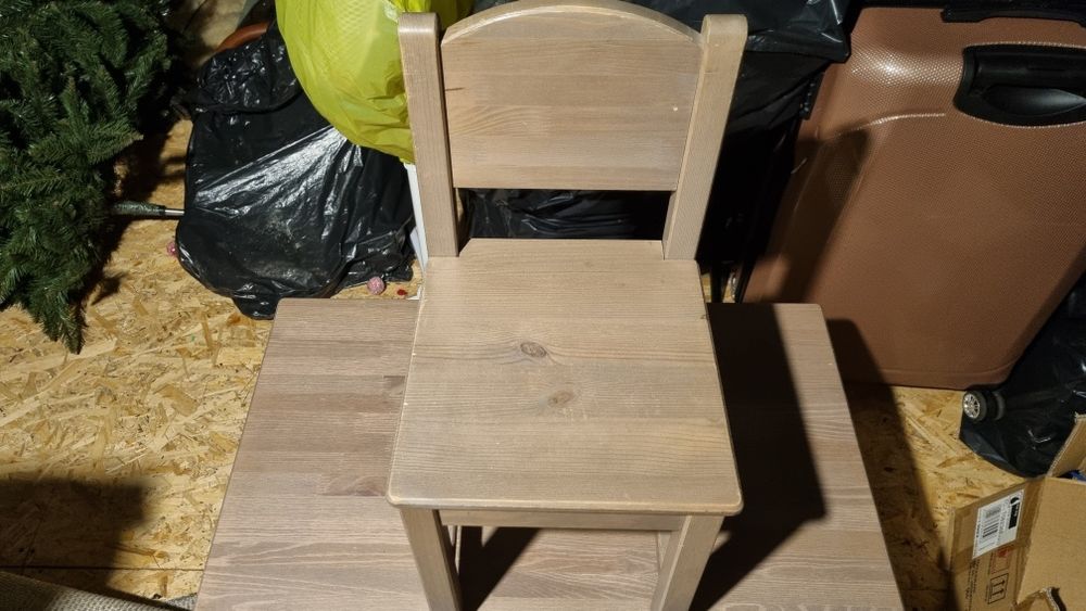 Drewniany stolik i krzesełko z IKEA