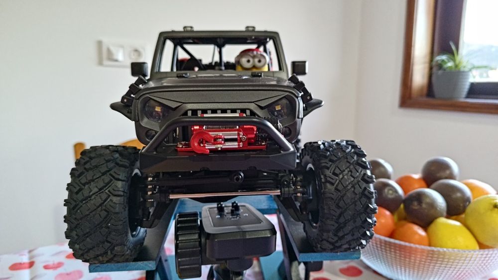 Vendo jantes RC com pneus