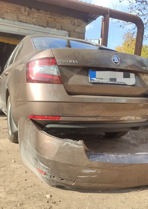 Бампер оригінал Skoda Octavia A7 рест.