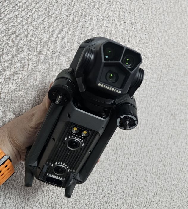 DJI Mavic 3PRO ( пломбы + наклейки + 0 налета)