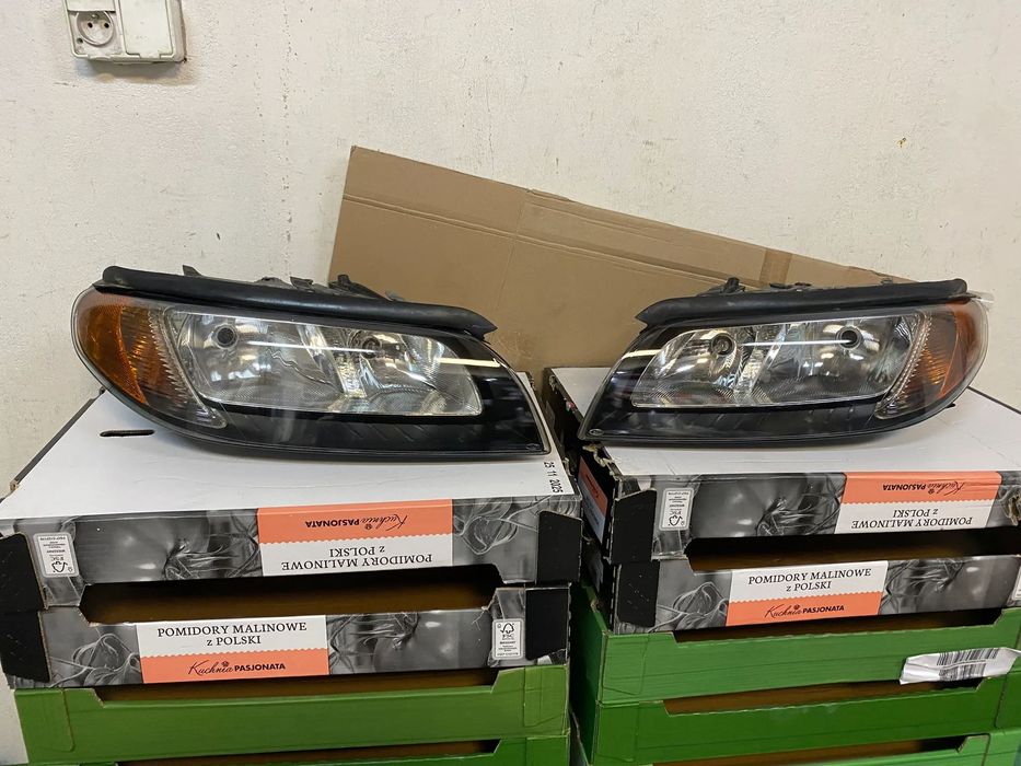 lampy volvo v70 xc70 s80 komplet eu całe