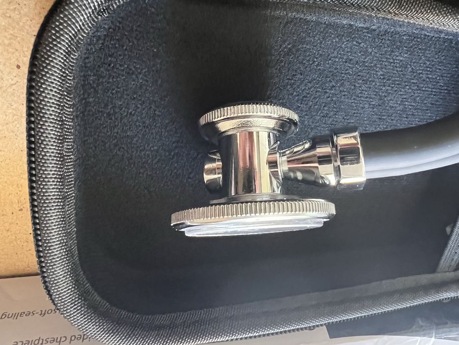 Стетоскоп Фонендоскоп на дві головки Новий в Футлярі !