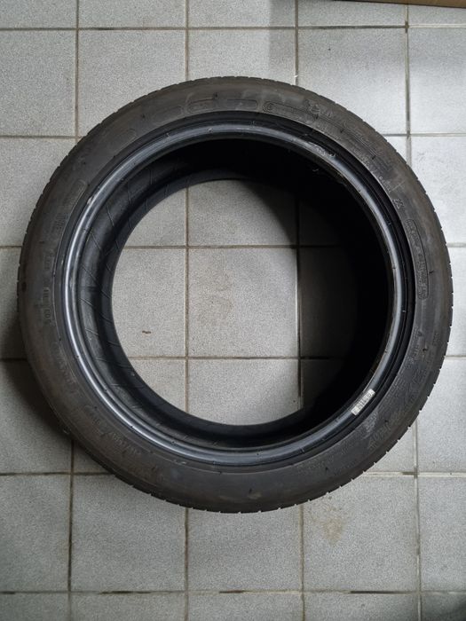 2 pneus Michelin: Primacy 3 e Primacy HP 215/45R17