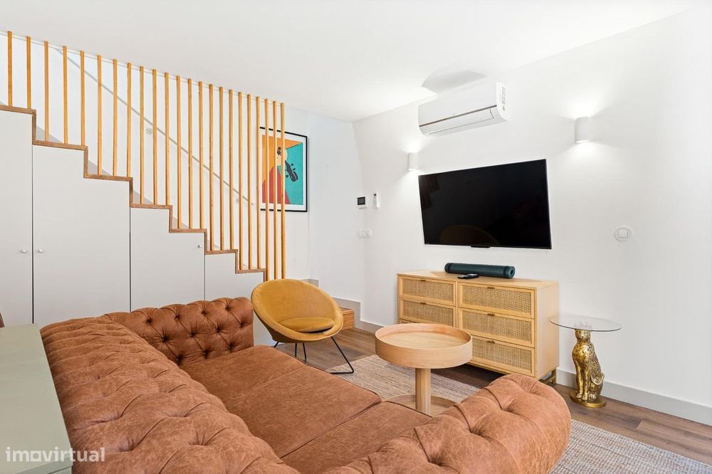 T1 Duplex com Terraço Novo na Rua do Bonjardim