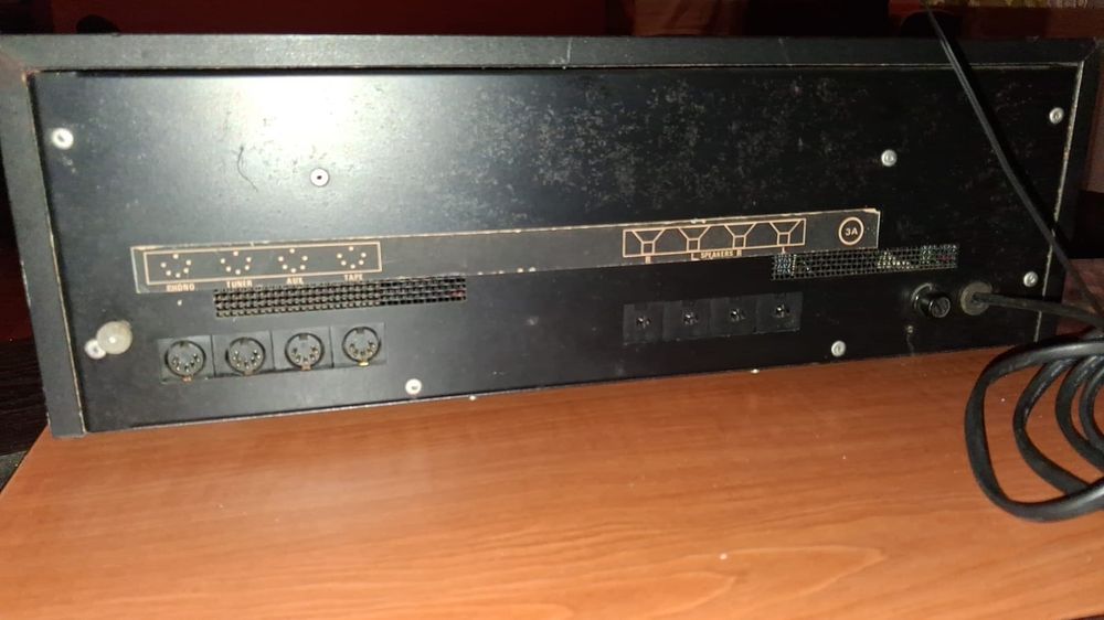 Wzmacniacz retro