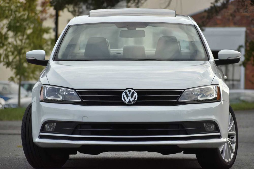 Volkswagen Jetta      2016